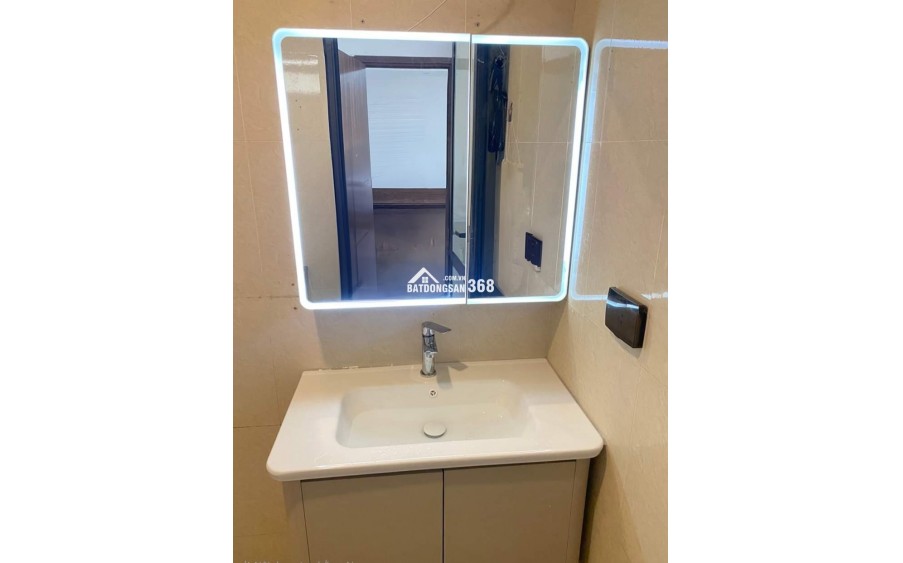 Cho thuê nhà mới, lô góc, thang máy,vỉa hè, 116m2- 4T, Hoàng Quốc Việt_44 Tr